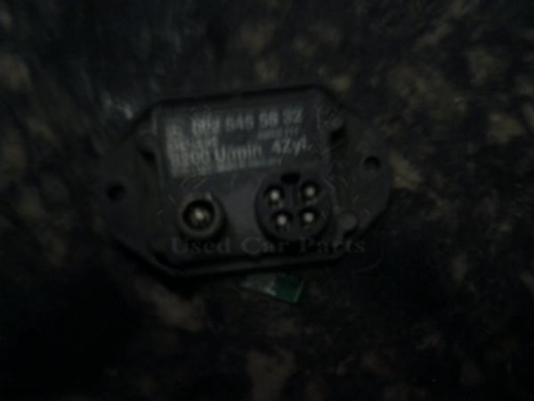   0025455832  Mercedes W124 84-97 (N12) 