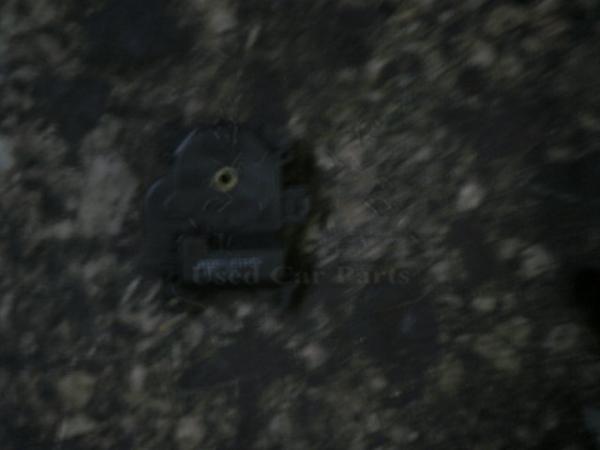     063800-0172  Toyota Corolla Berlina 97-00 