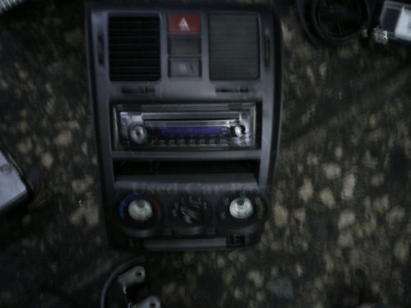  CD   Suzuki Swift 3D 06-11 (2) 