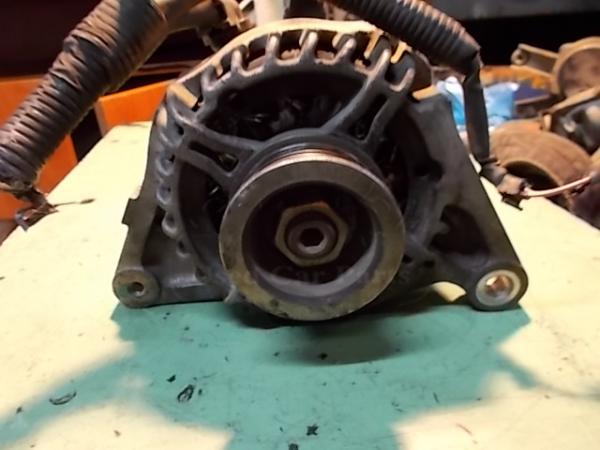    Toyota Corolla Berlina 05> 04-09 27060-0D170 