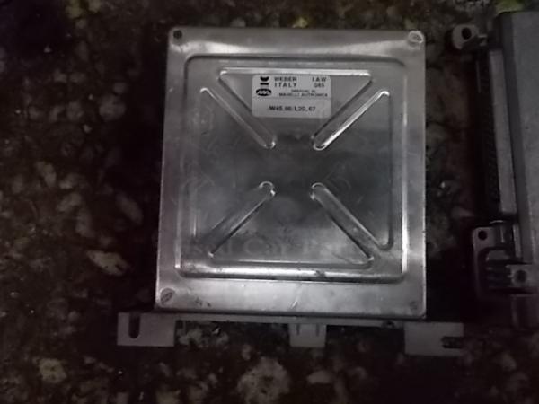     Ford Sierra Sedan 90-93 W45.06/L20_67   WEBER IAW ITALY 045(48) 