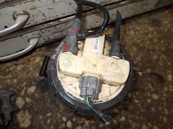     Renault CAPTURE 2014   172027215R202141340355 (5F) 