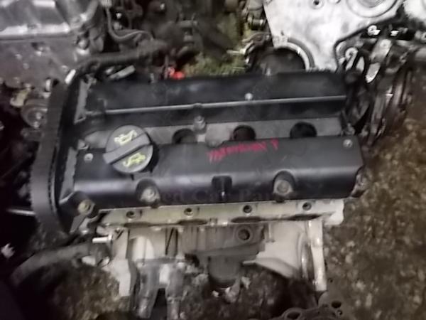    Ford Focus sedan 02-04 1400cc 16v 