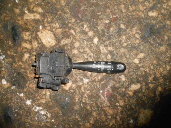  - 173647  Toyota Corolla 02-04 35P (2) 