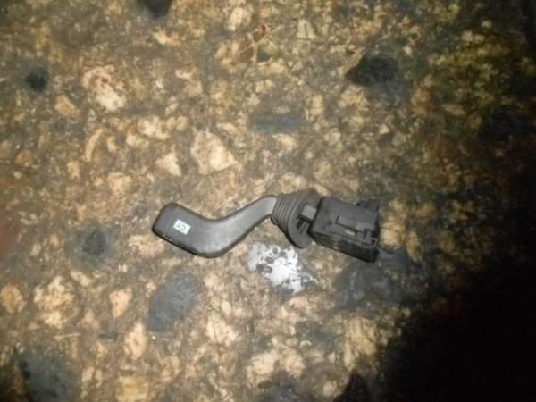   - 09185413  Opel Corsa C 00-03 3D 