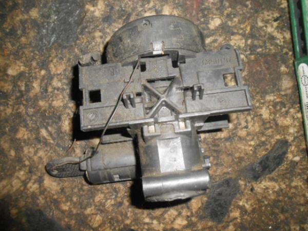     7601589  Alfa Romeo Alfa Romeo 145 99-00 