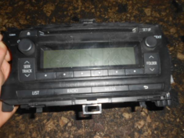  CD 86120-0D640  Toyota Yaris 10- (37) 