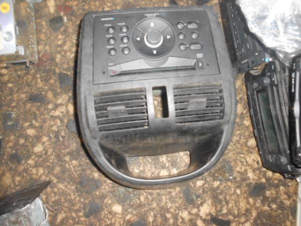  CD  Suzuki Ignis 03-09 (/0) 