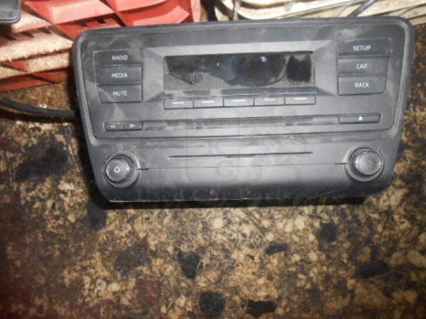  CD 5E0 035 887C  Skoda Octavia 09> (17E) 