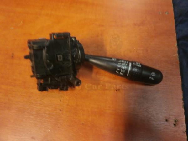   -  Toyota Yaris 99-03 16() 