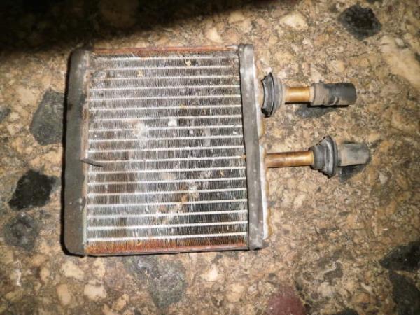      Suzuki Swift 3D 93-96  (.) 