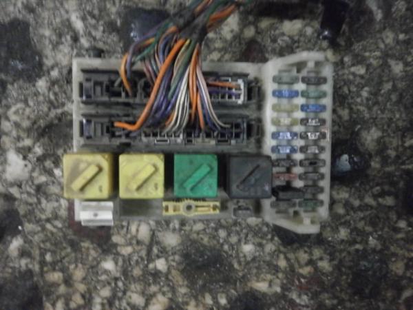    Ford Mondeo Hatch 93-96 (100) 