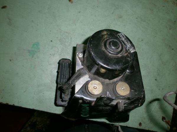   ABS  Toyota Corolla Berlina 97-00 