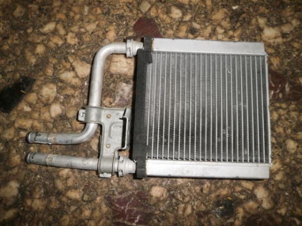     Daihatsu Sirion 98-02 
