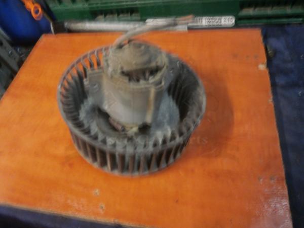     Ford Ka 96-08  (39) 