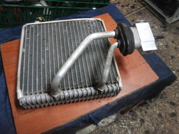    A C  Alfa Romeo Alfa Romeo 165 98- 