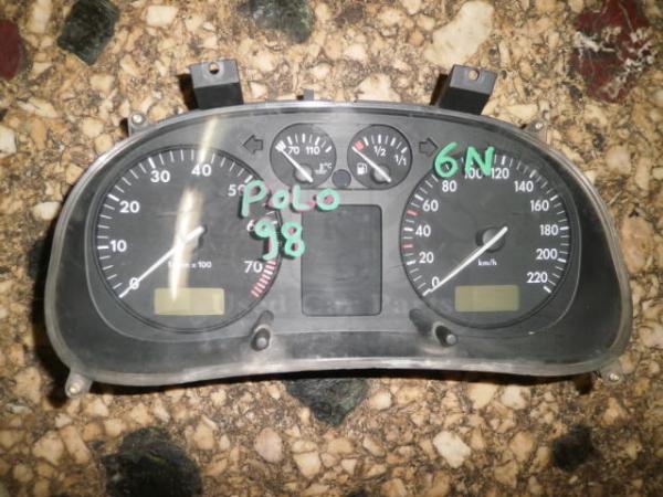   Volkswagen Polo 96-99 