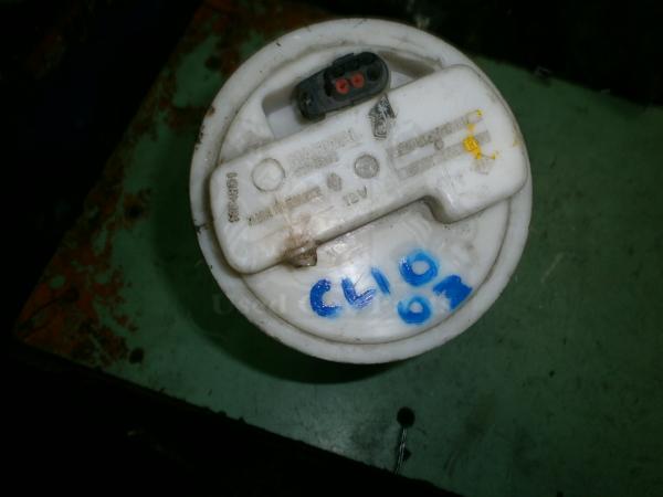     Renault Clio 01-05 (11) 