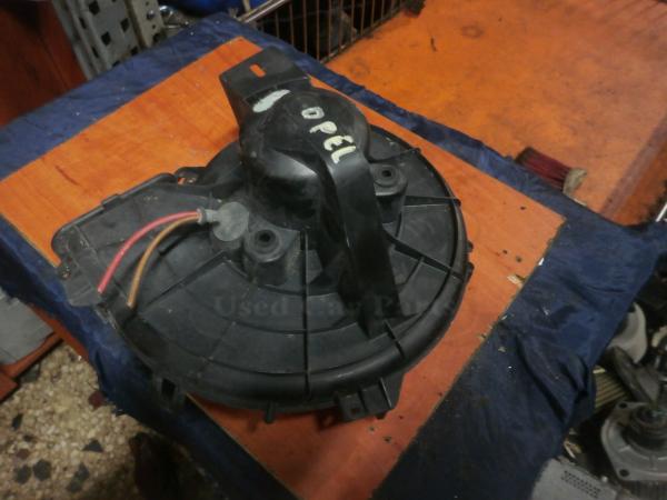     Opel Corsa C 00-03 3D 