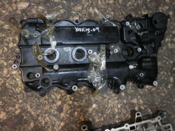    Toyota Yaris 10- 