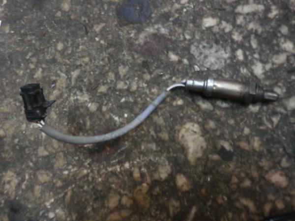    9350930013  Hyundai Lantra sdn 96-99 (8) 