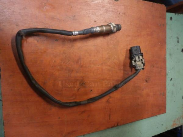    392102b210  Hyundai Tucson 04 (8) 