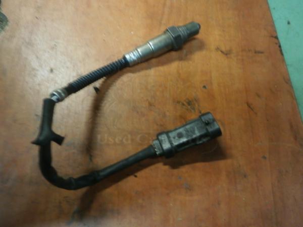    8200035997  Renault Clio 01-05 (2) 