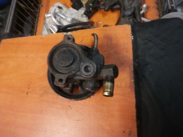      Ford Mondeo Hatch 96-00 