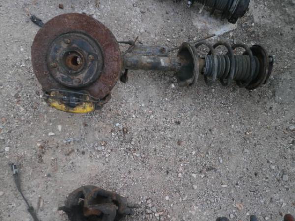     ABS  Ford Focus hatch 3D 02-04 (1) 