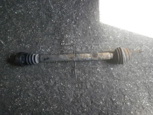      Volkswagen Caddy 96-04 