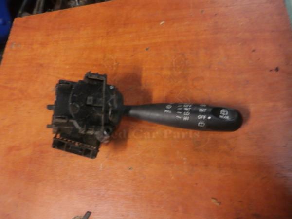   -  Toyota Yaris 99-03 8(o) 