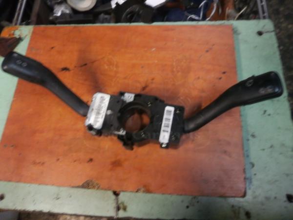   -  Audi A4 Berlina 99-00 8L0953513G (28) 