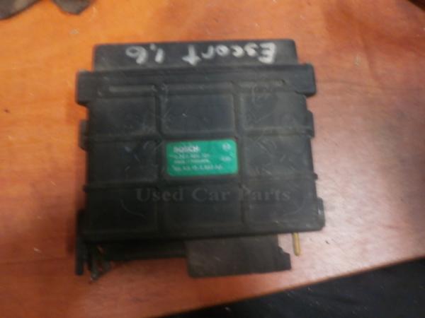     Ford Escort sedan 95-98 (8) 
