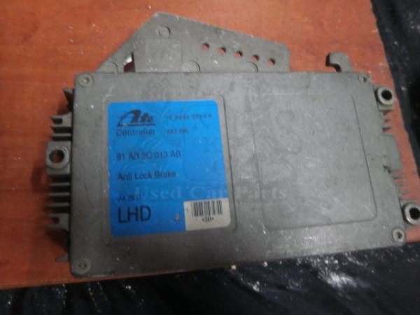     Ford Escort sedan 90-95, Ford Escort sedan 95-98 (30) 