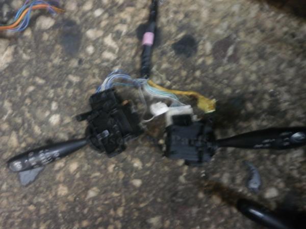  -  Toyota Avensis Berlina 03-08 1736482 173647 (22) 
