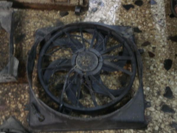    Jeep Grand Cherokee 00-03, Jeep Grand Cherokee 98-00 52079528  (B) 