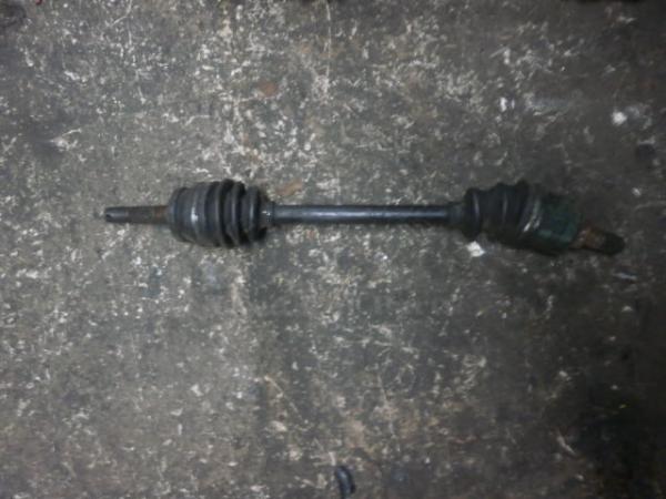      Nissan Micra K10 82-92 (1) 