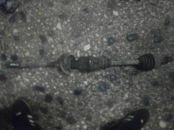      Ford Mondeo Hatch 96-00 