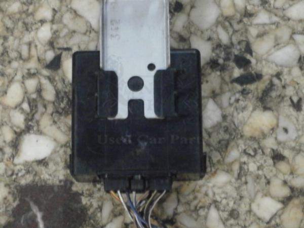    Toyota Yaris Verso 99-03 