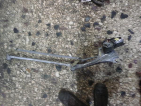     53548402  Renault Megane I Berlina 96-99 (4) 
