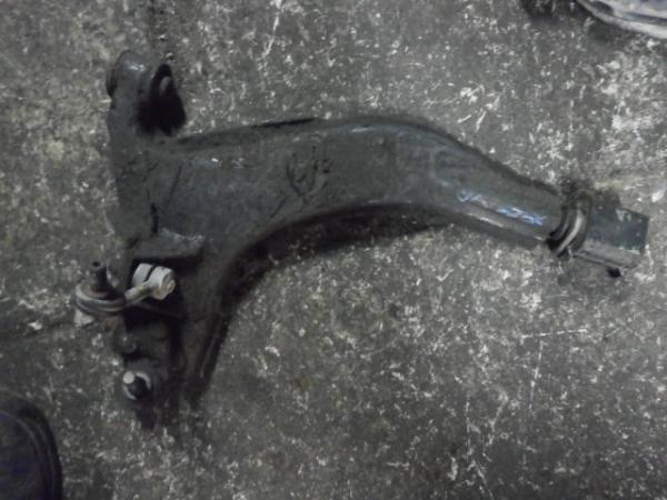      Nissan Serena 92 