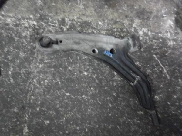      Nissan Sunny N13 90- 