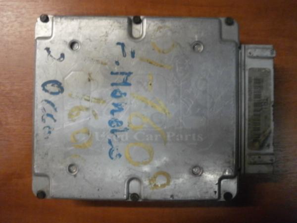     Ford Mondeo Sedan 96-00 (47) 