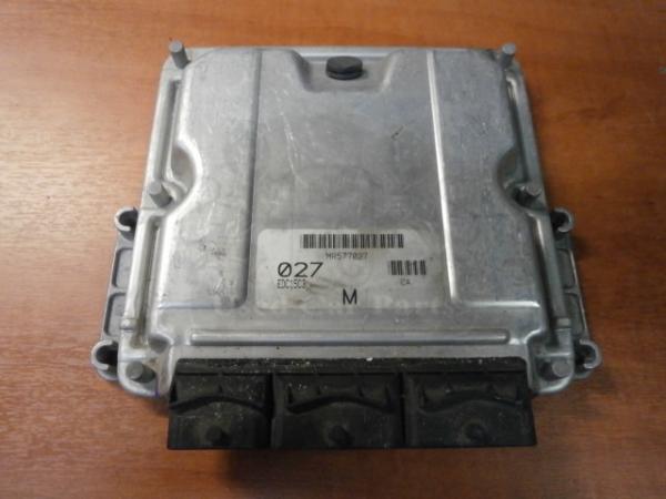     Mitsubishi Carisma 97-00 (7) 