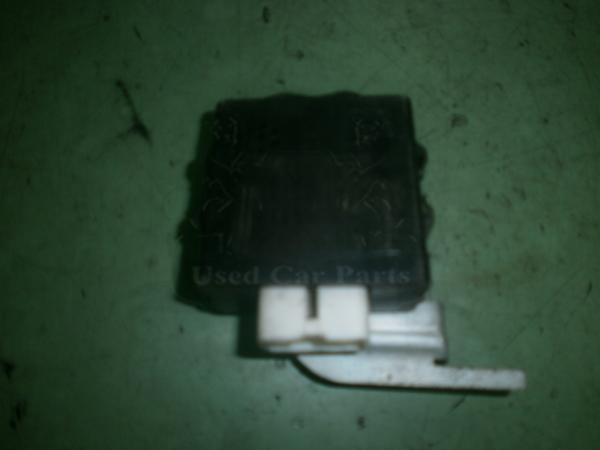   (85969-20040)  Toyota Carina E 95-00 (6) 