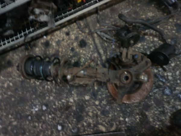      Ford Focus hatch 3D 98-02 (5) 