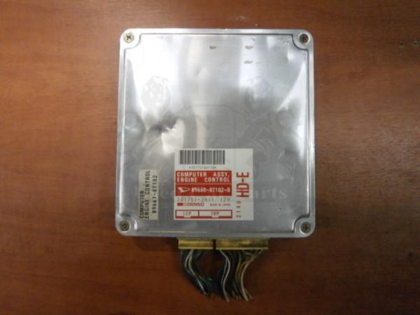     Daihatsu Applause 89-00 (7) 