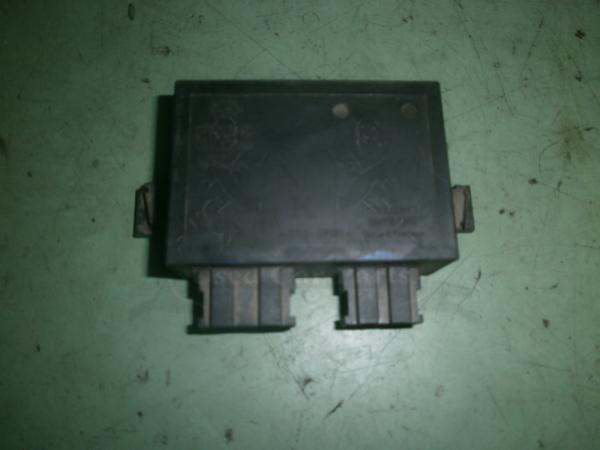   (6H0953257B)  Volkswagen Polo 94-99 3D, Volkswagen Polo 94-99 5D 