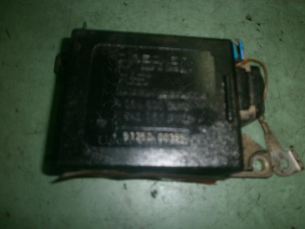   (0048202410)  Mercedes E190 82-93 (5) 