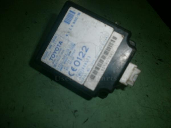   (89741-52021)  Toyota Yaris 99-03 (6) 